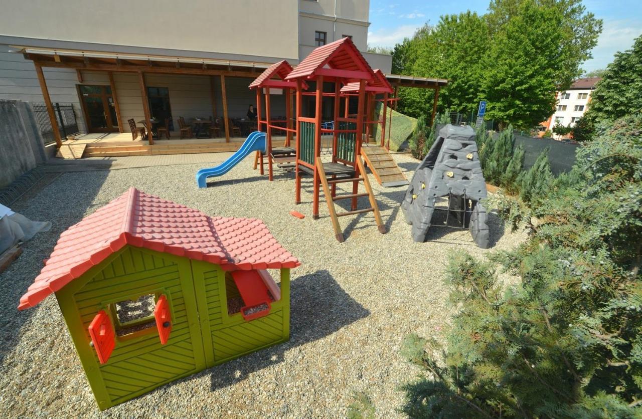 Chmelnice Hotel